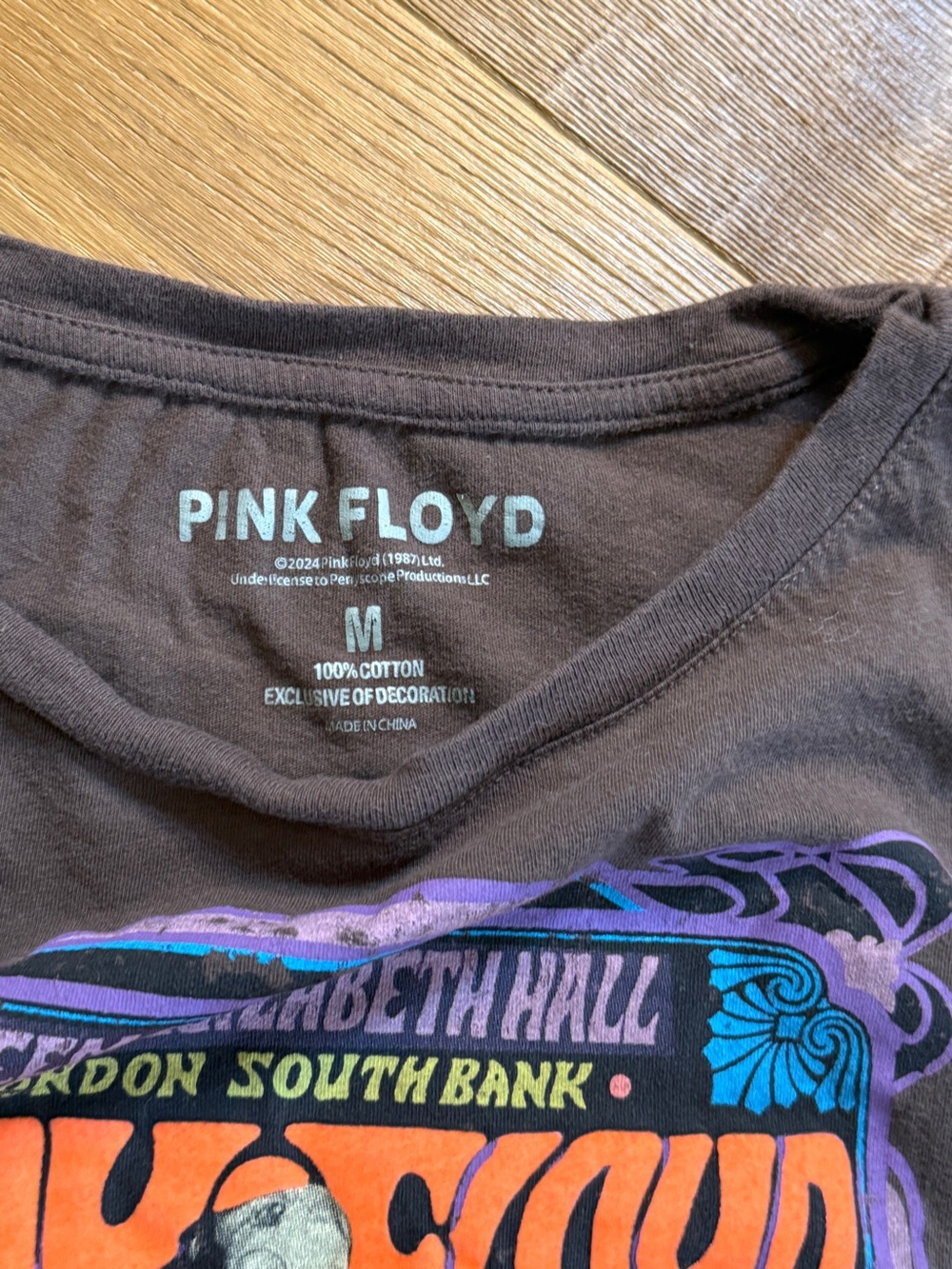 Pink Floyd Black Tee with Vibrant Multicolor Psychedelic Poster Graphic - Picture 2 of 6